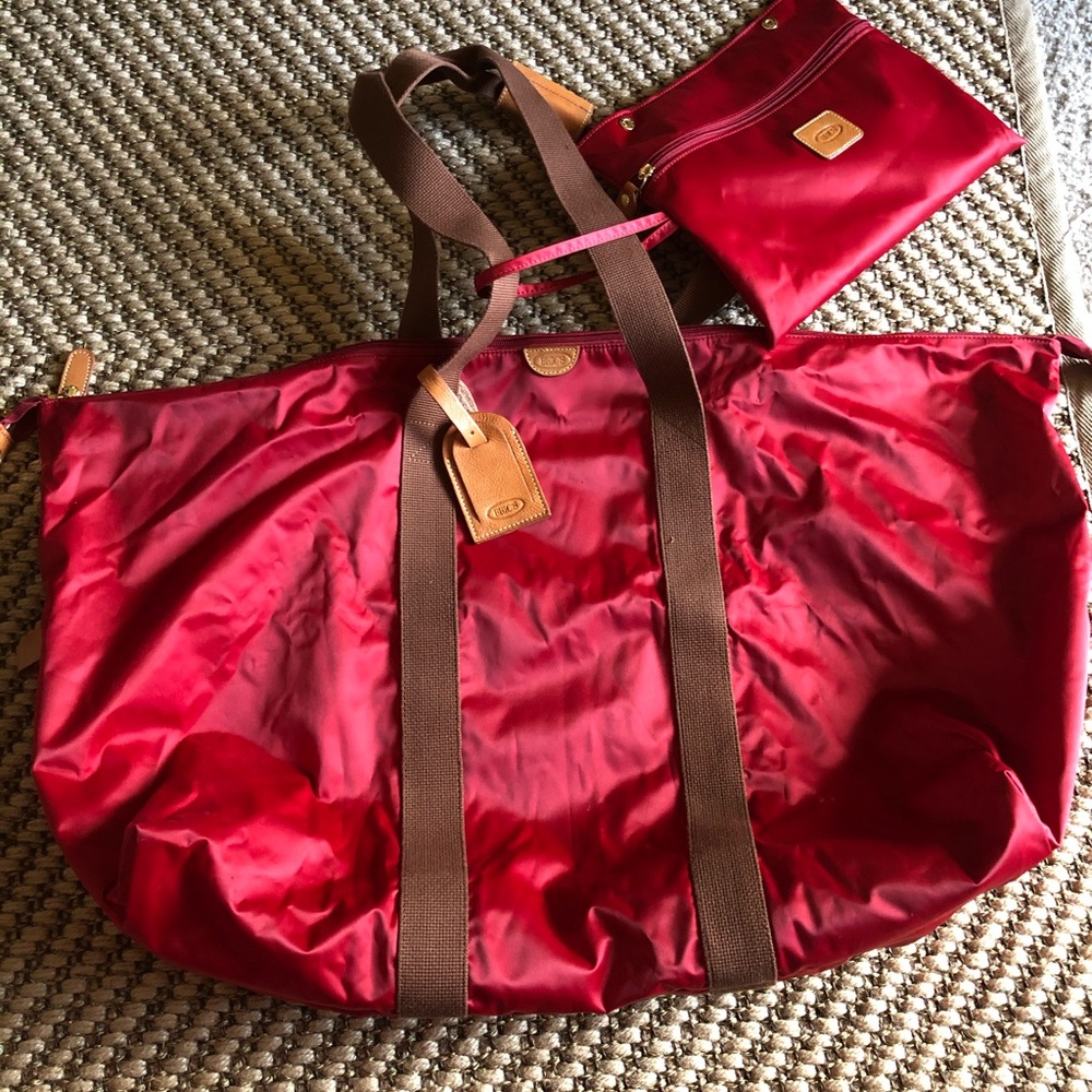Bric’s nylon shoulder travel bag red